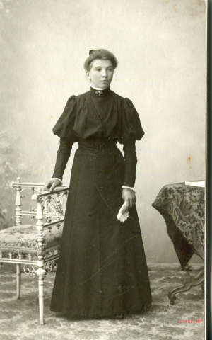 Bilde fra et album - tilhørte Anna Olsen 1. oktober 1899 (7)